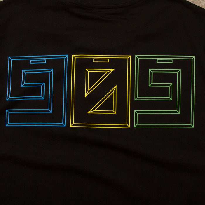 909 Colour Horizontal Back Print - Tshirt - Black