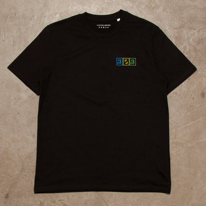 909 Colour Horizontal Back Print - Tshirt - Black
