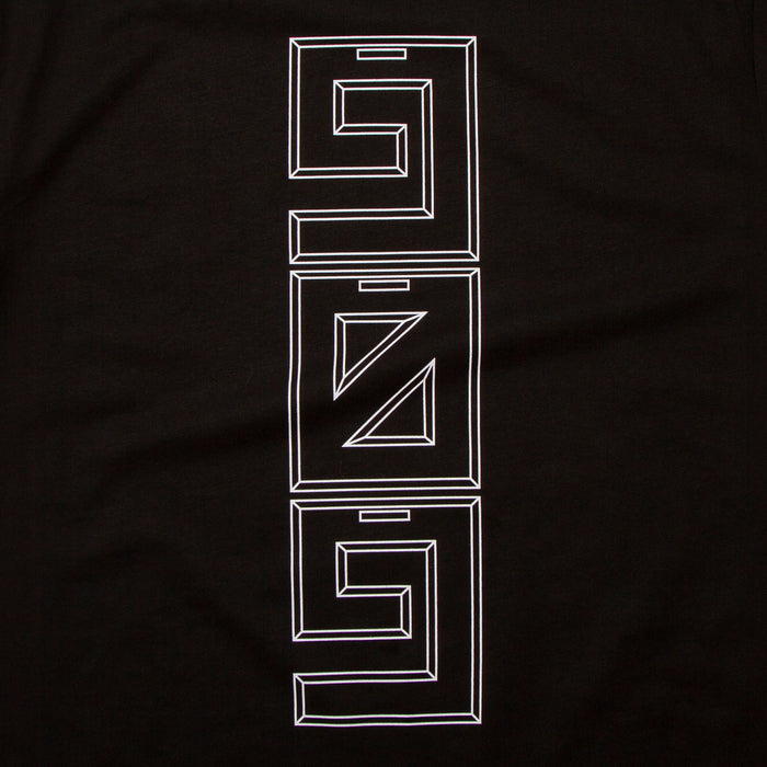 909 White Vertical Back Print - Tshirt - Black