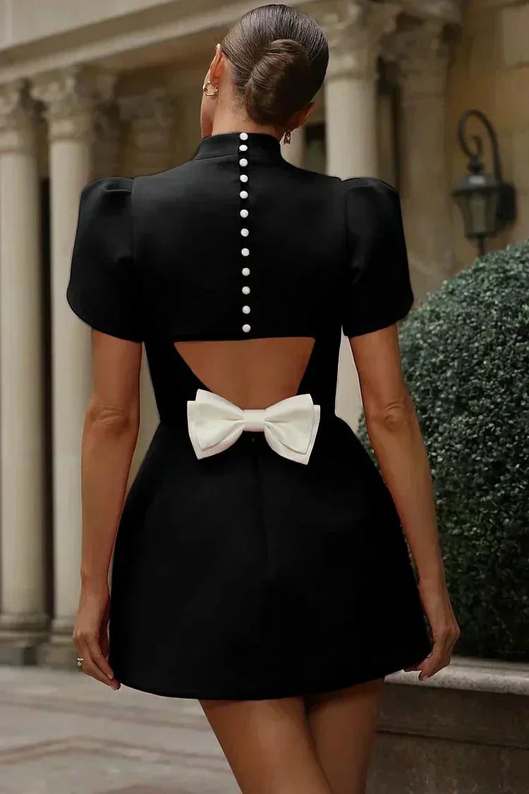 Yade - Timeless Dress with Modern Class