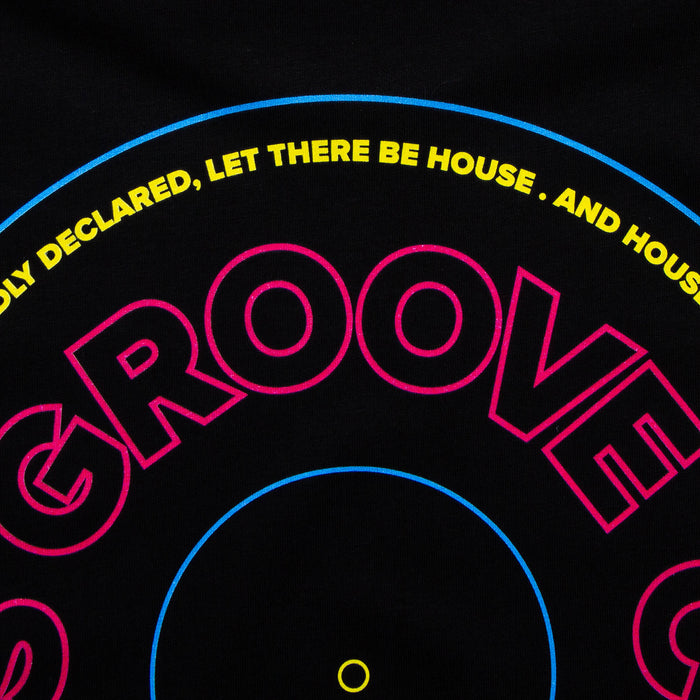 MY Continuous Groove Back Print - Tshirt - Black