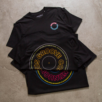 MY Continuous Groove Front Print - Tshirt - Black