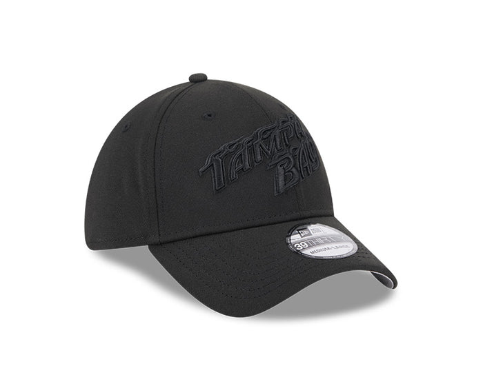 Rays New Era City Connect Black on Black Flames 39Thirty Flex Fit Hat